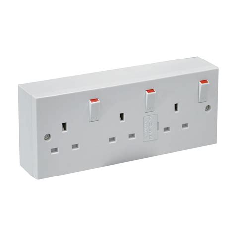 socket 13 amp